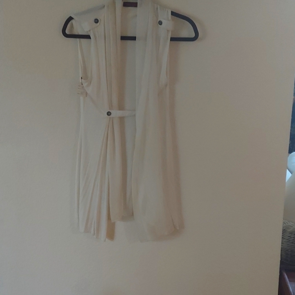 Vest, ivory, size small. New